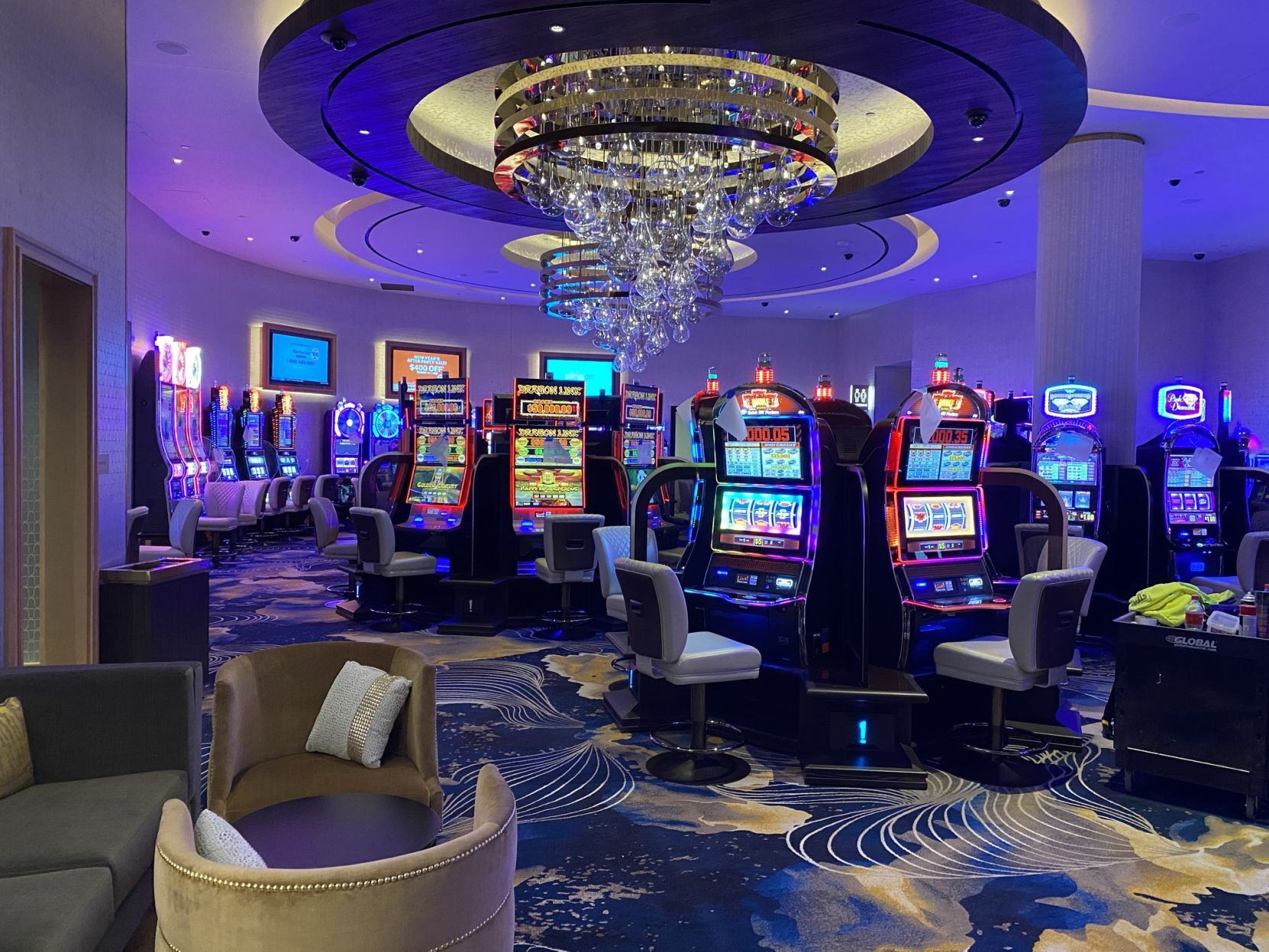 live casino and hotel attraction
