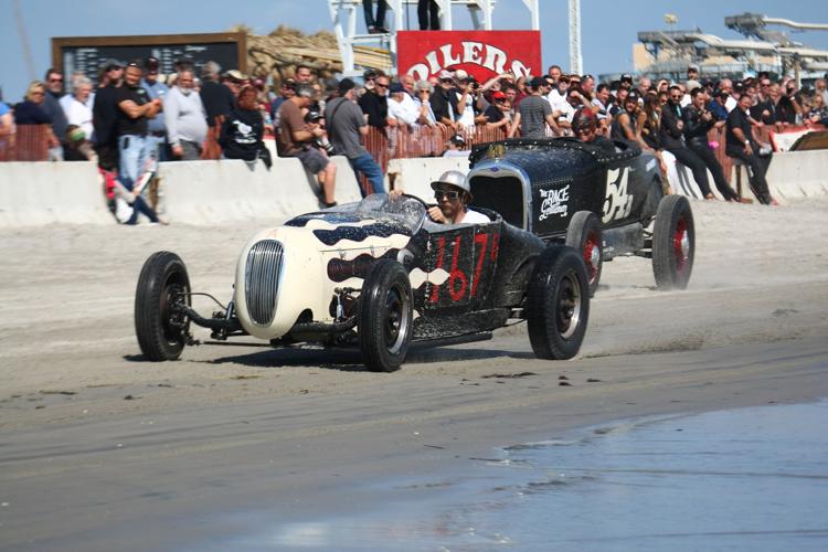 The Race of Gentlemen returns to zoom its way down the beach in