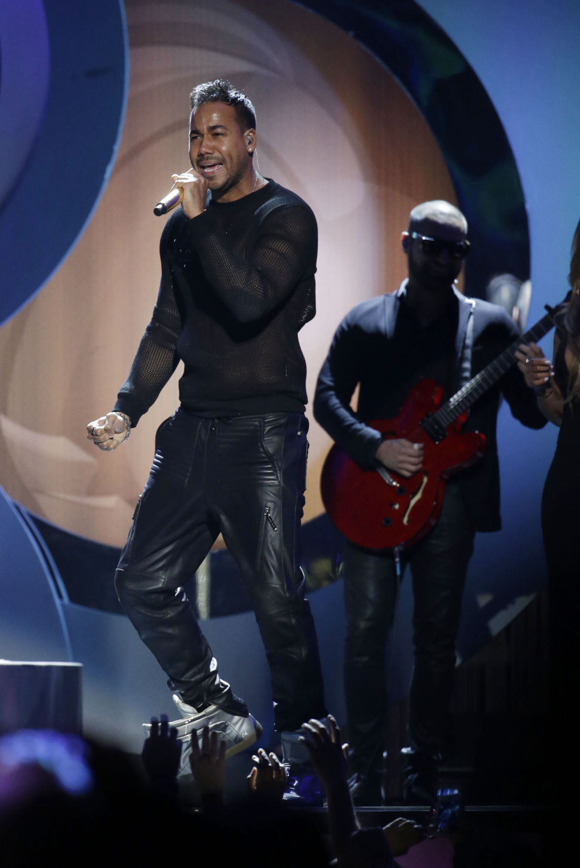 6 Things to Know about Romeo Santos, the 'King of Bachata' | Arts - How Tall Is Romeo Santos: Bachata King’s Striking Frame