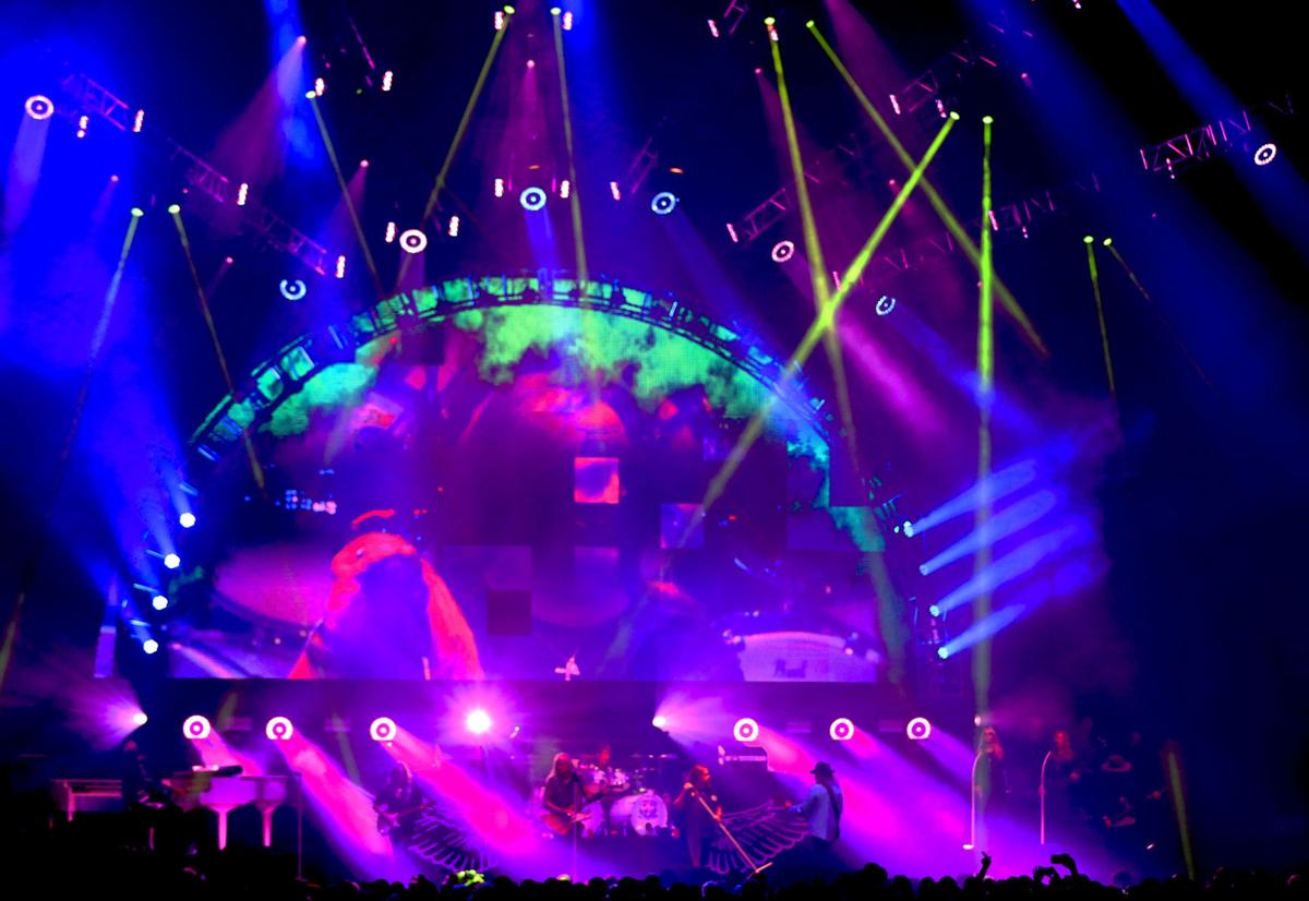 Lynyrd Skynyrd “Last of the Street Survivors Farewell Tour”
