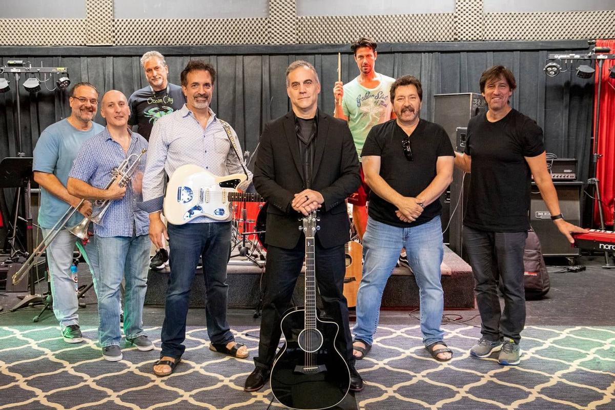 So Good Neil Diamond tribute