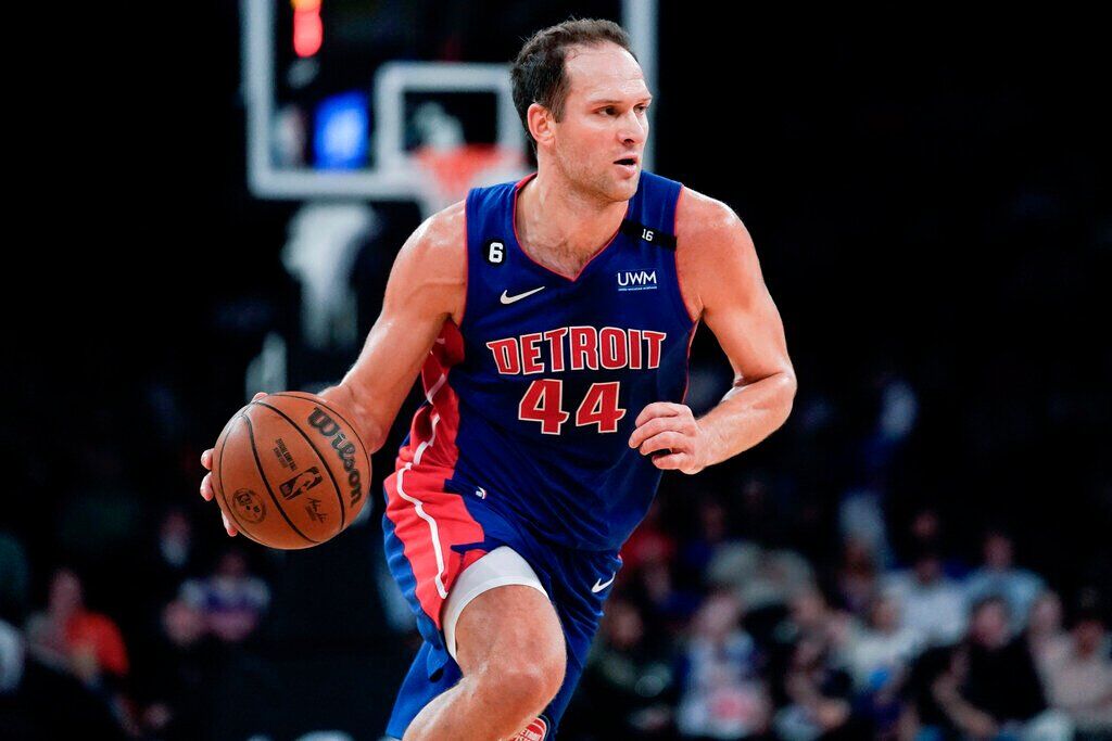 Pistons continue to play hardball with Lakers on Bojan Bogdanovic