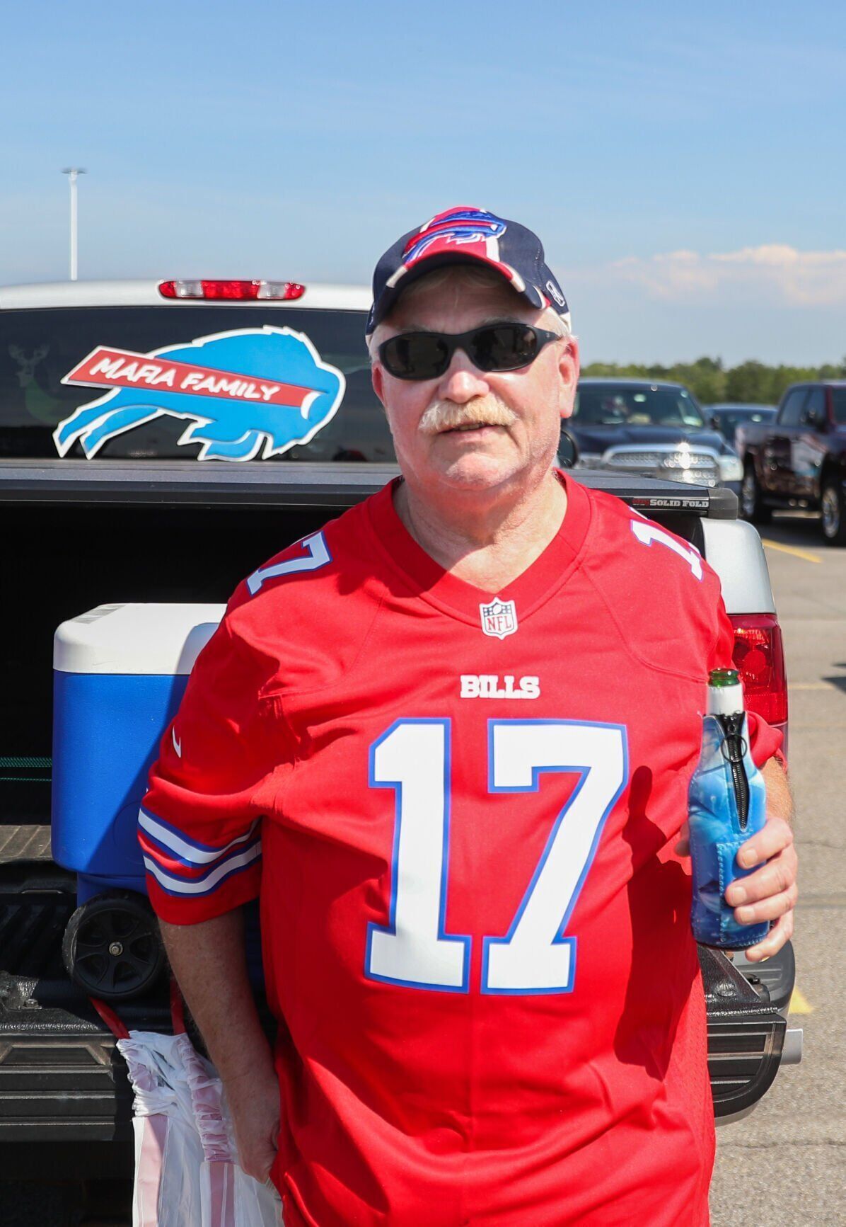 Bills players wear 'Long Live Luke' shirts in warmups in memory of Dawson  Knox's brother