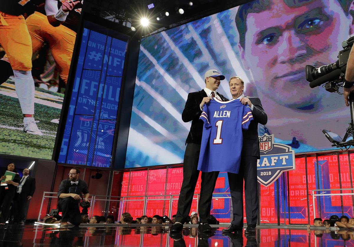 Bills Trade Up To Draft Qb Josh Allen Lb Tremaine Edmunds Local Sports Auburnpub Com
