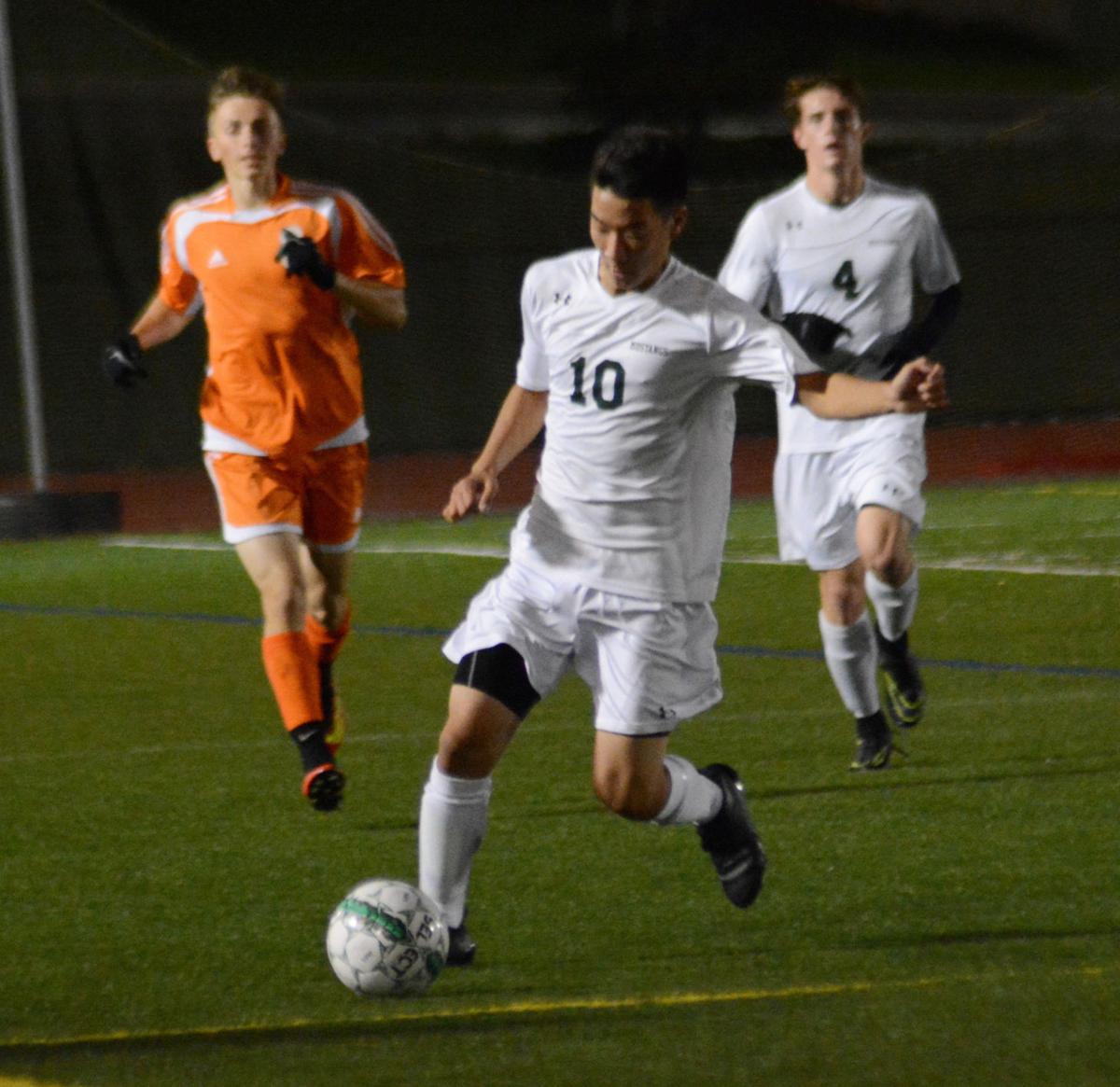 Marcellus boys soccer team dominates against Oneida in first round of