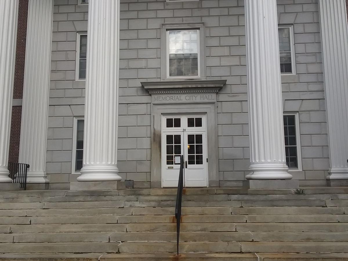 Auburn eyes security in city hall following staff confrontations with