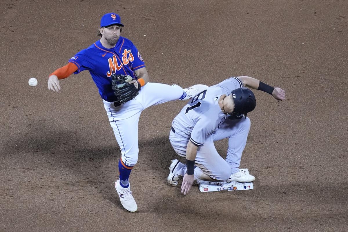 Mets get walk-off win to top Yankees, sweep Subway Series