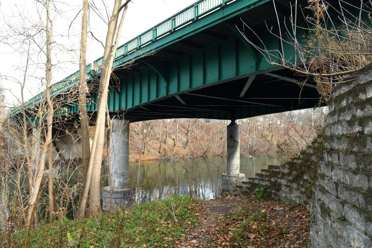 Lake Ave. Bridge 2.JPG