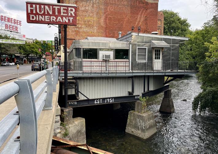 Hunter Dinerant 1.JPG