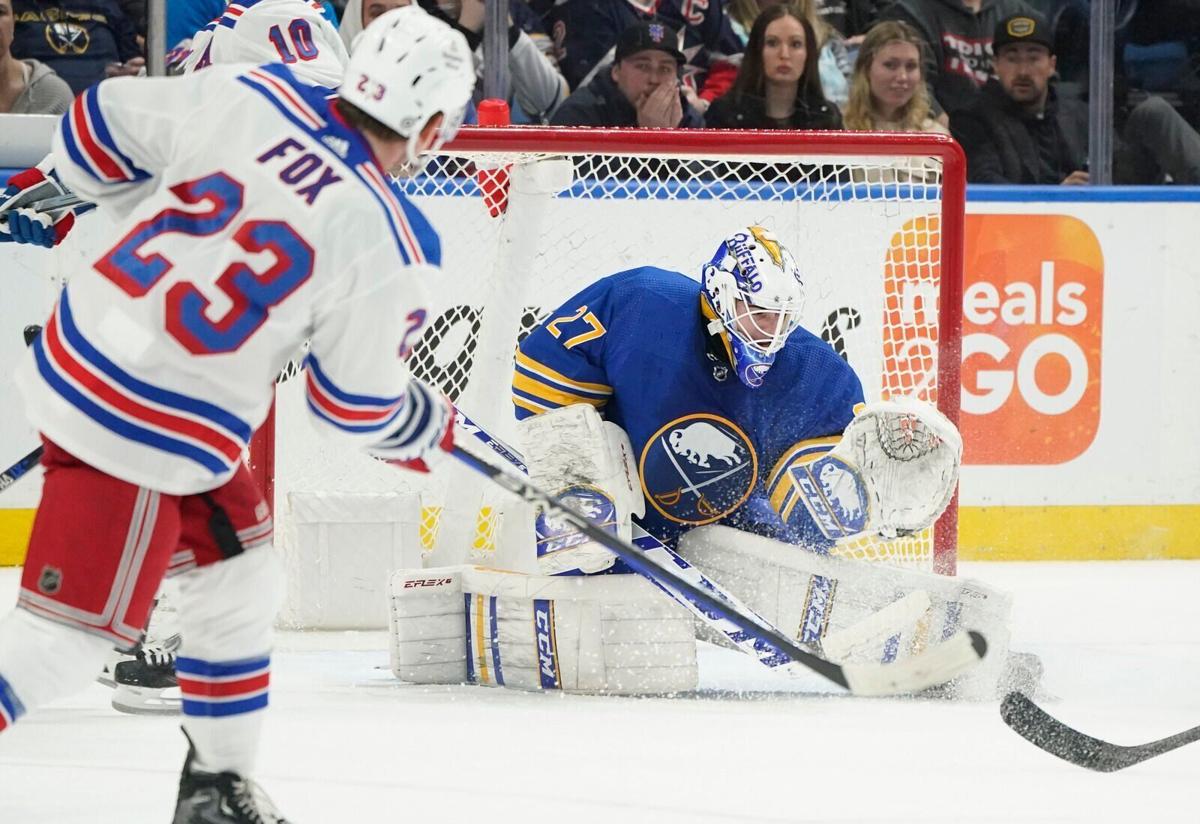 Briere a clutch playoff scorer with Sabres, Flyers