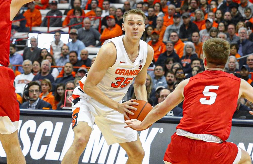 Boeheim Scores Career High 22 As Syracuse Basketball Romps