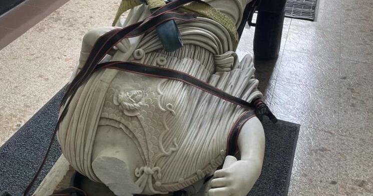 Wells College's Minerva statue damaged - Vimarsana News