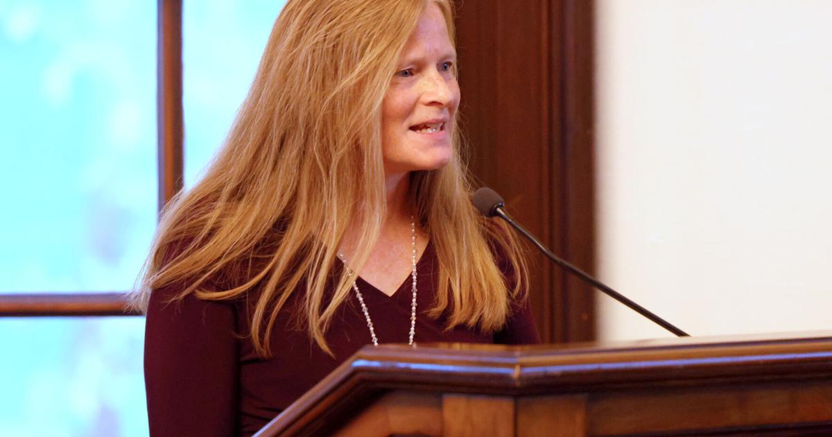 Anna Rosenberry Auburn City Council to appoint first woman city manager