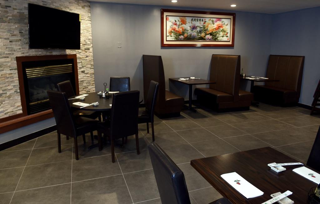 Spoon And Forks New Restaurant Brings Thai Sushi And More To