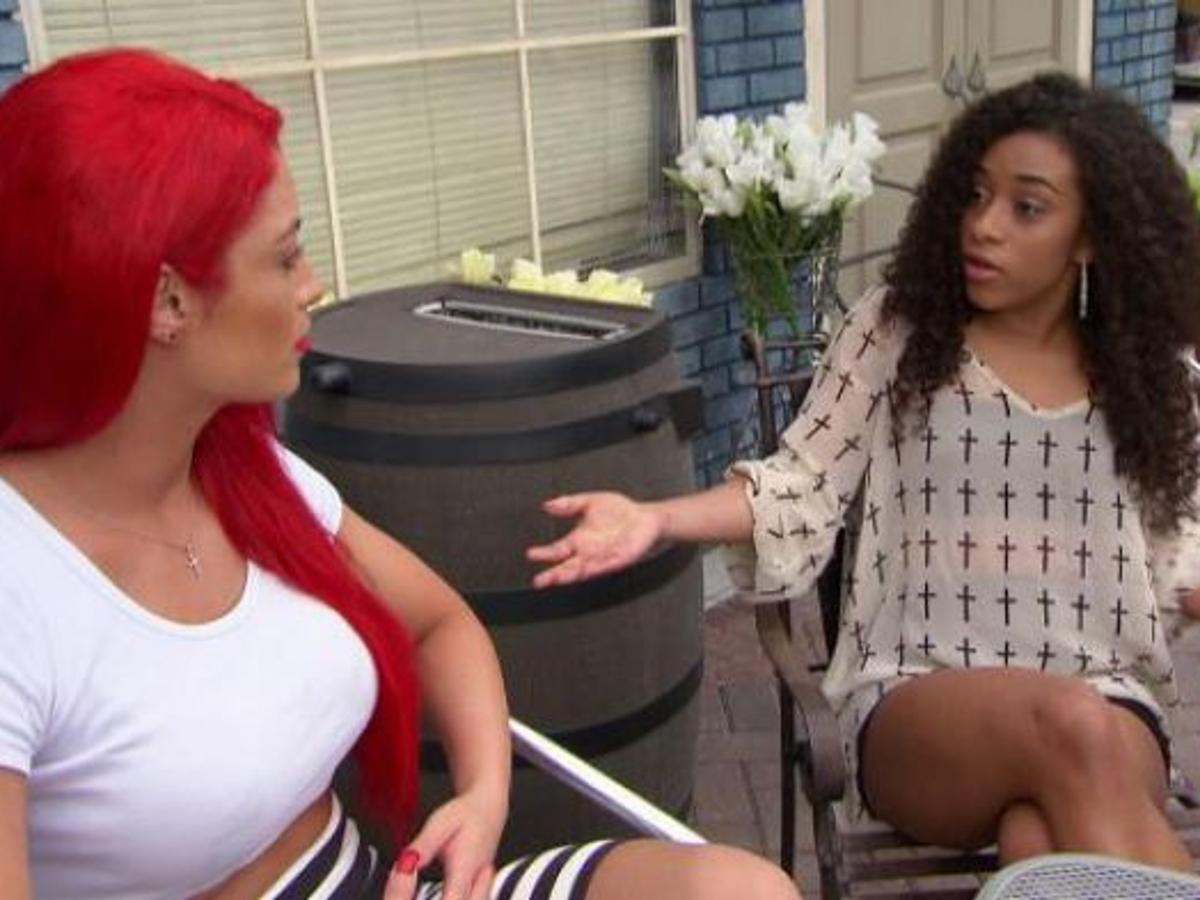 Total Divas Recap Natalya Gets Married Nikki Bella Spends