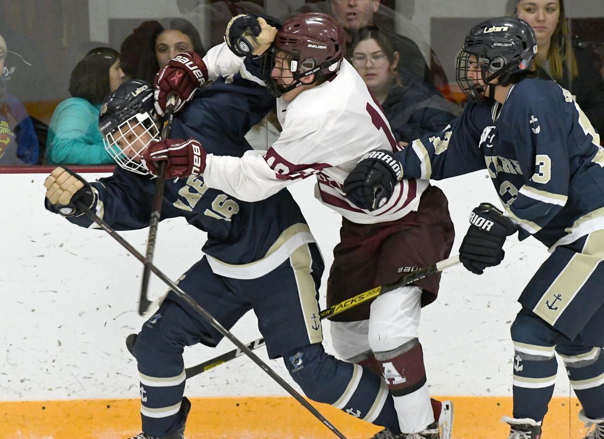 Auburn Skaneateles Hockey 8.JPG
