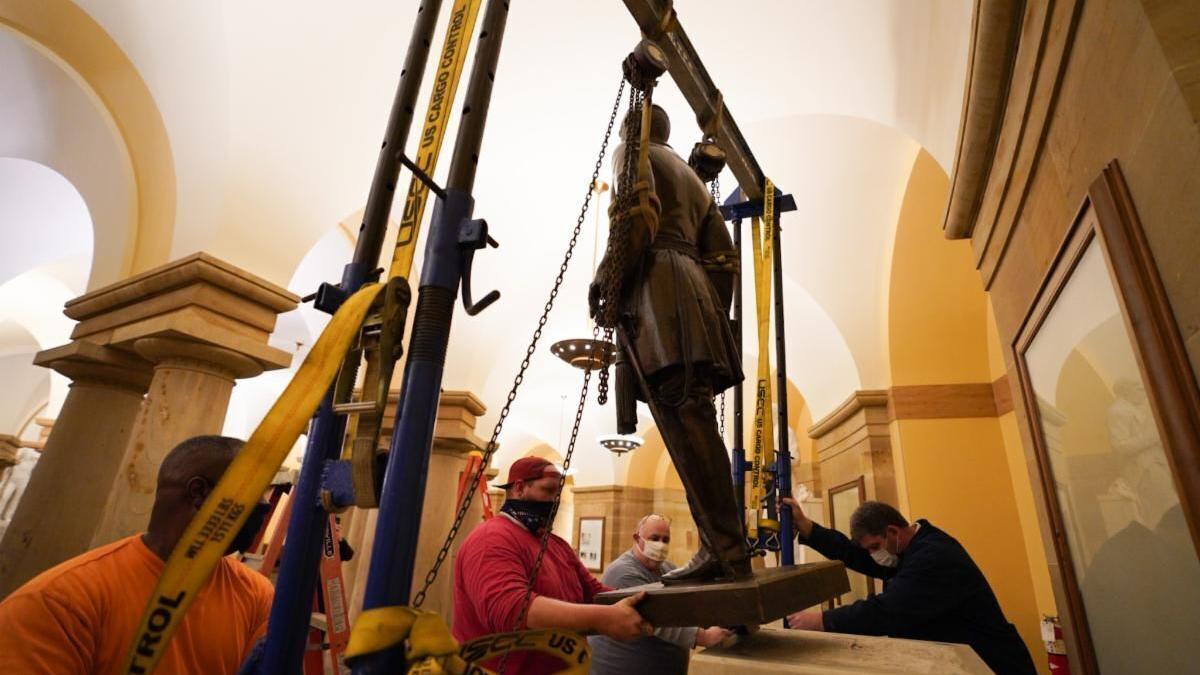 Virginia removes Lee statue from U.S. Capitol - Vimarsana News