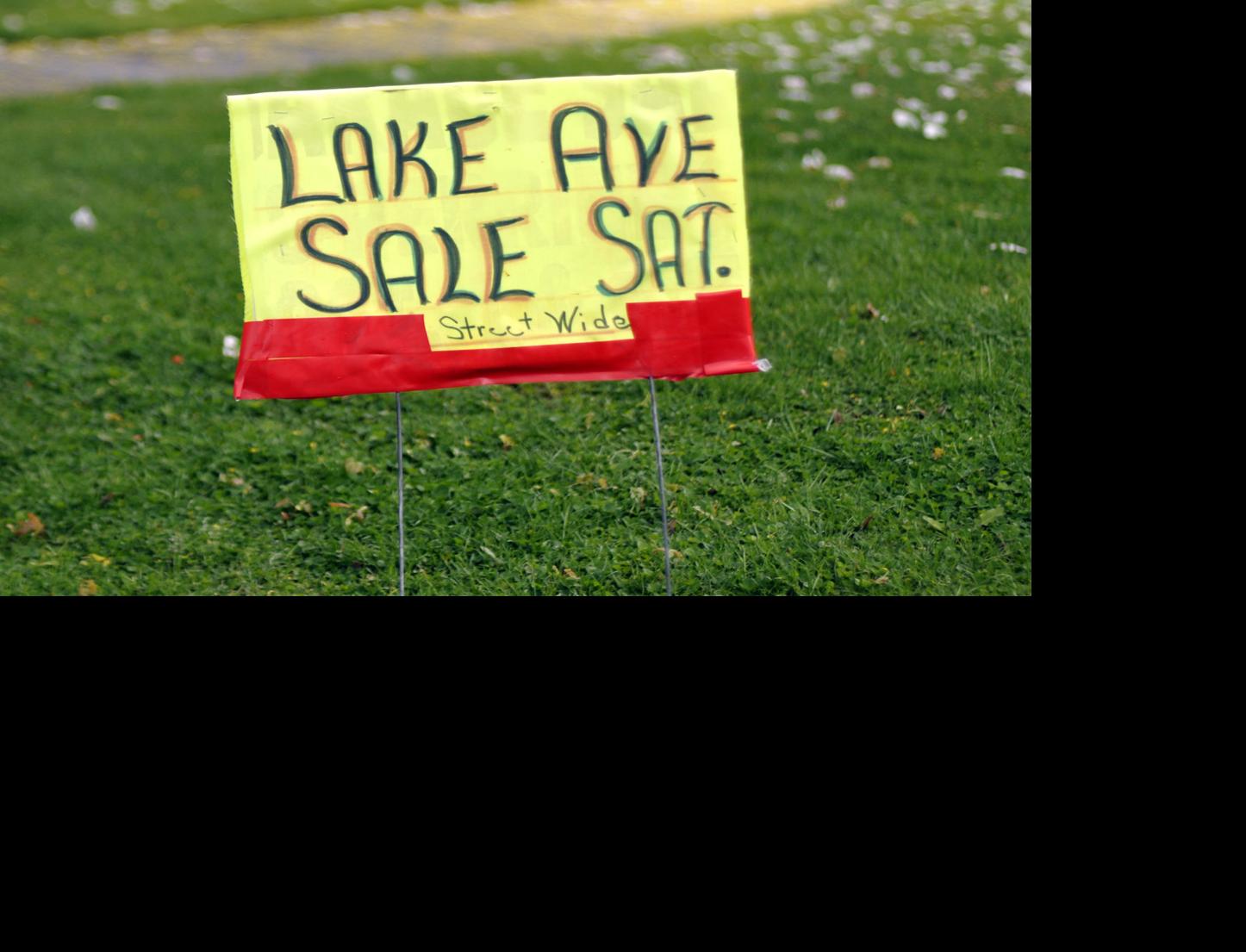 'Carnival atmosphere' How Auburn's Lake Avenue garage sale became a