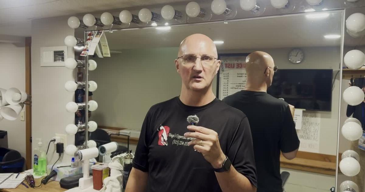 Auburn barber offers free haircuts to men in need