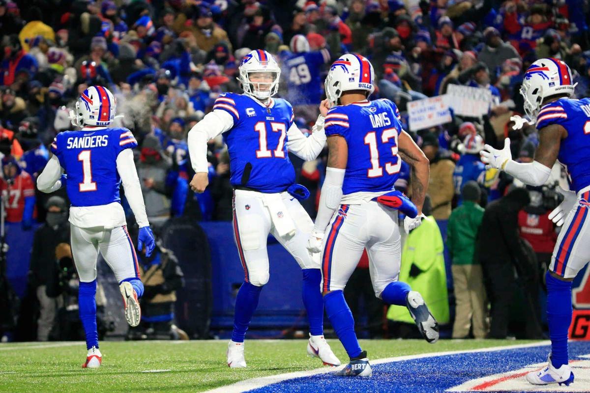 How we see it: News' writers give Buffalo Bills-New England Patriots  predictions