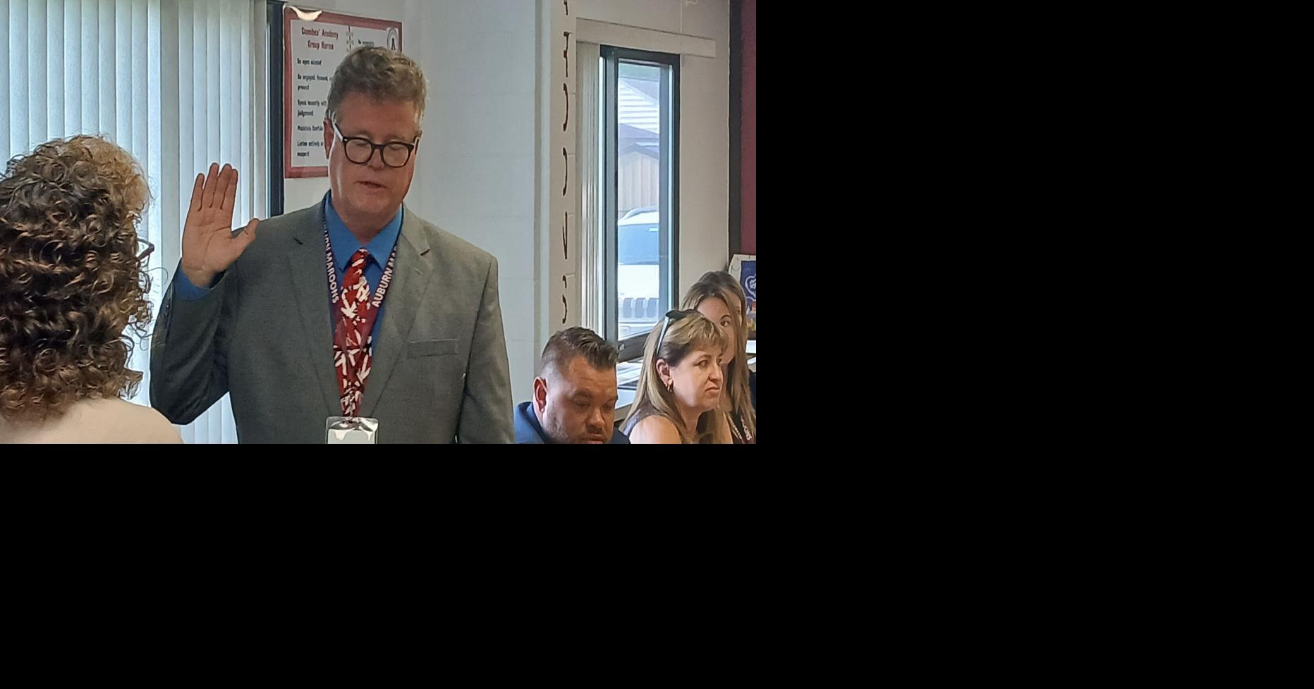 Auburn school board chooses new president, vice president