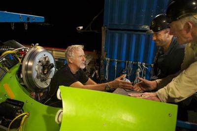 Cameron Completes Journey To Earth S Deepest Point Entertainment