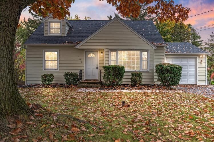 4 Bedroom Home in CAMILLUS 260,000