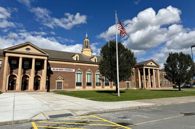 Auburn Junior HS exterior