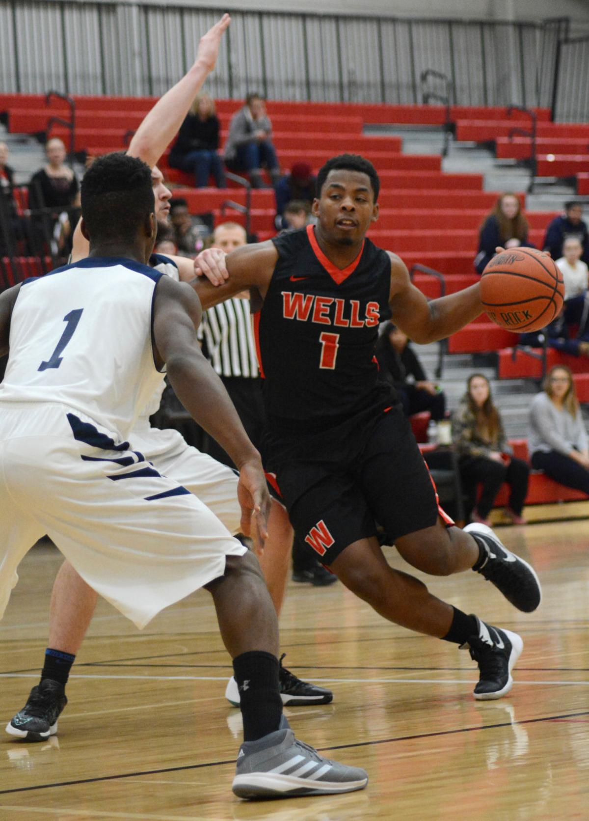 Wells College Men S Basketball Team Edges Penn State Abington In