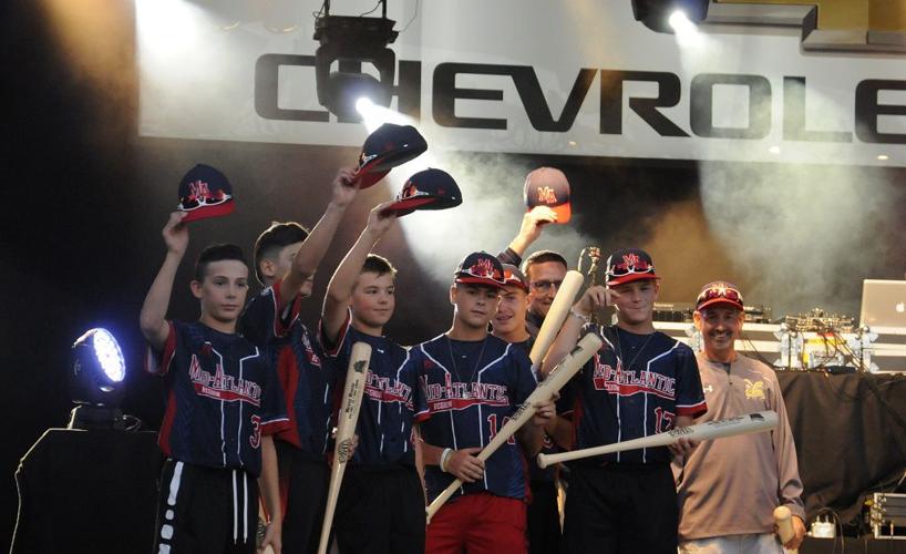 MaineEndwell, Little League World Series champions, gets standing