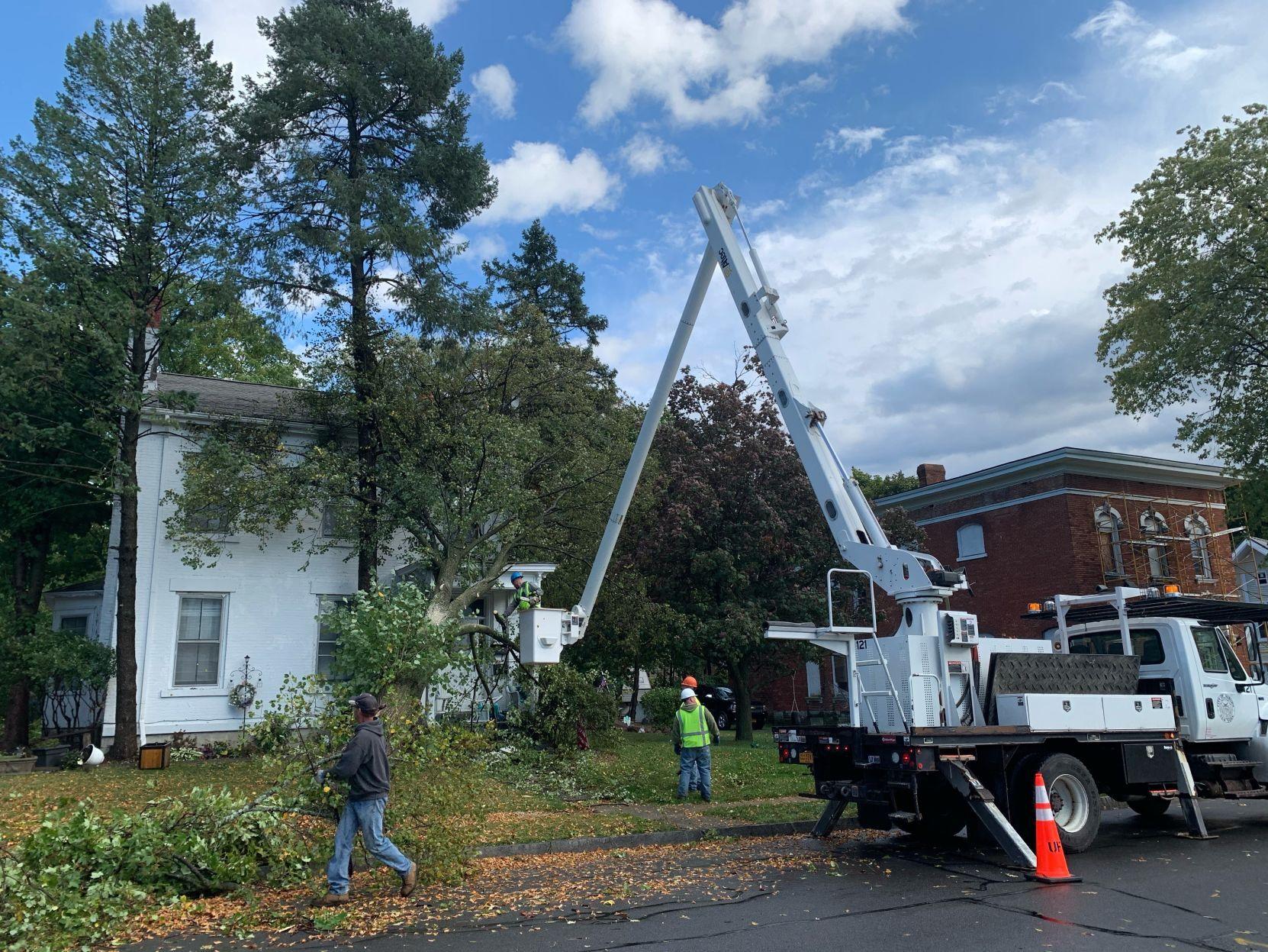 Some In Cayuga County Won T Have Power Until Thursday After Outage Affects Thousands Local News Auburnpub Com