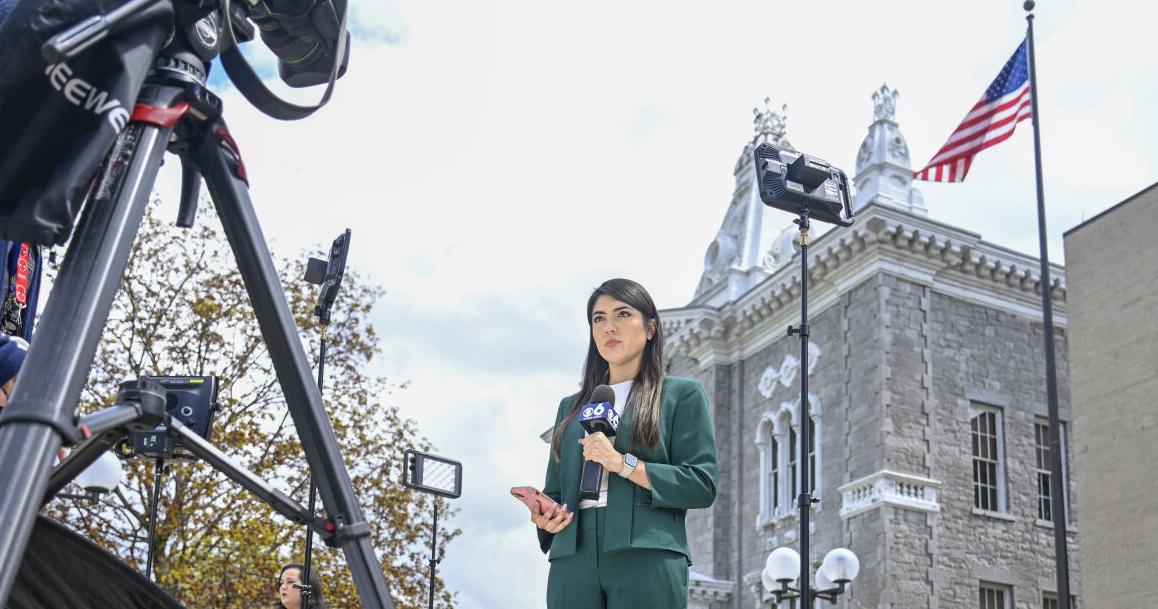 Jurors deliberate in trial over limousine wreck - Vimarsana News