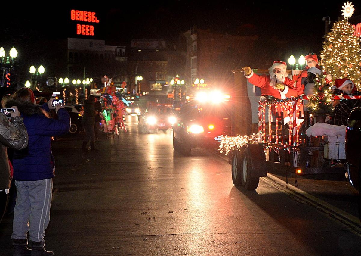 Flashing lights and Santa Claus highlight downtown Auburn parade