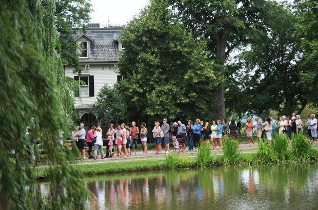 Mobbing Mackenzie Childs Why The Aurora Company S Annual Barn Sale Is So Popular Entertainment Auburnpub Com