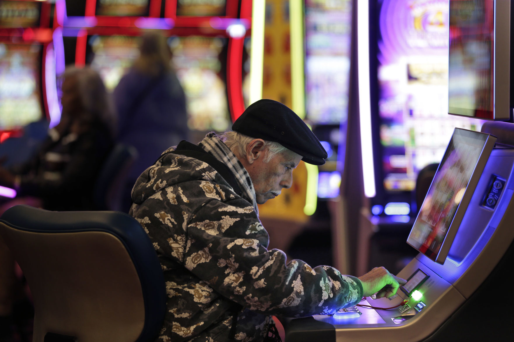 resorts world casino catskills revenue