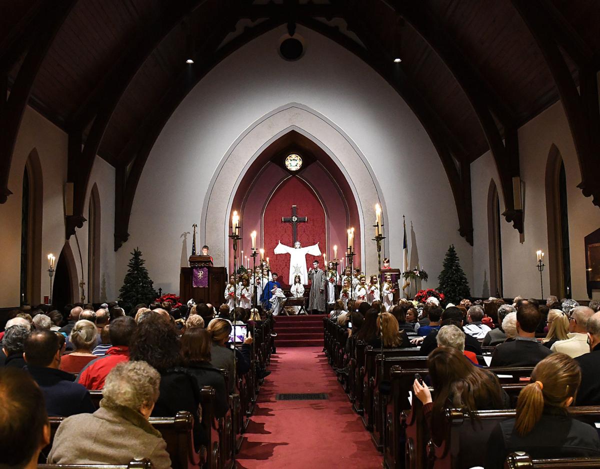 Aurora church to new pastor at celebration