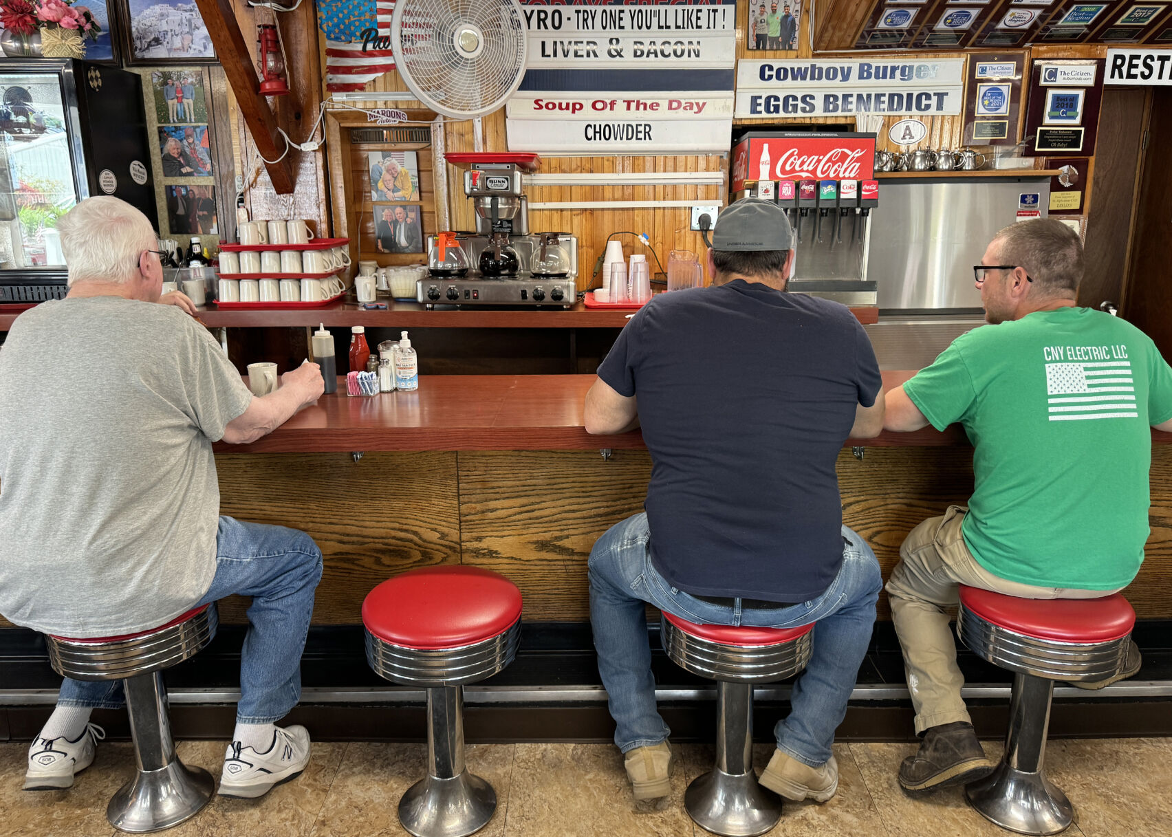 Pavlos' Restaurant in Auburn views community as family