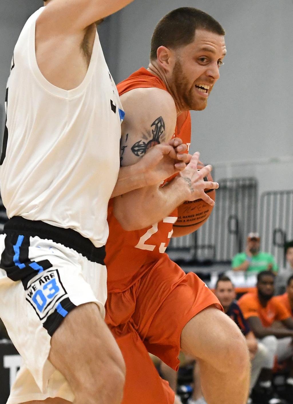 Boeheim S Army Puts On Show For Fans In First Round Of Tbt Local