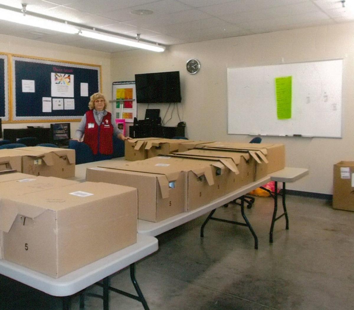 Sheffield Volunteers Who Keep Calvary Food Pantry Shelves Stocked Lifestyles Auburnpub Com
