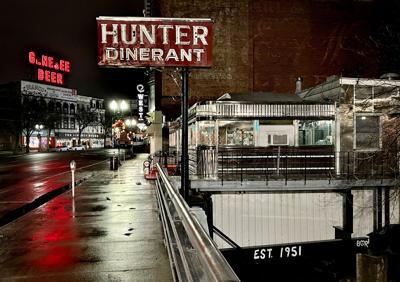 Hunter Dinerant Closing 16.JPG