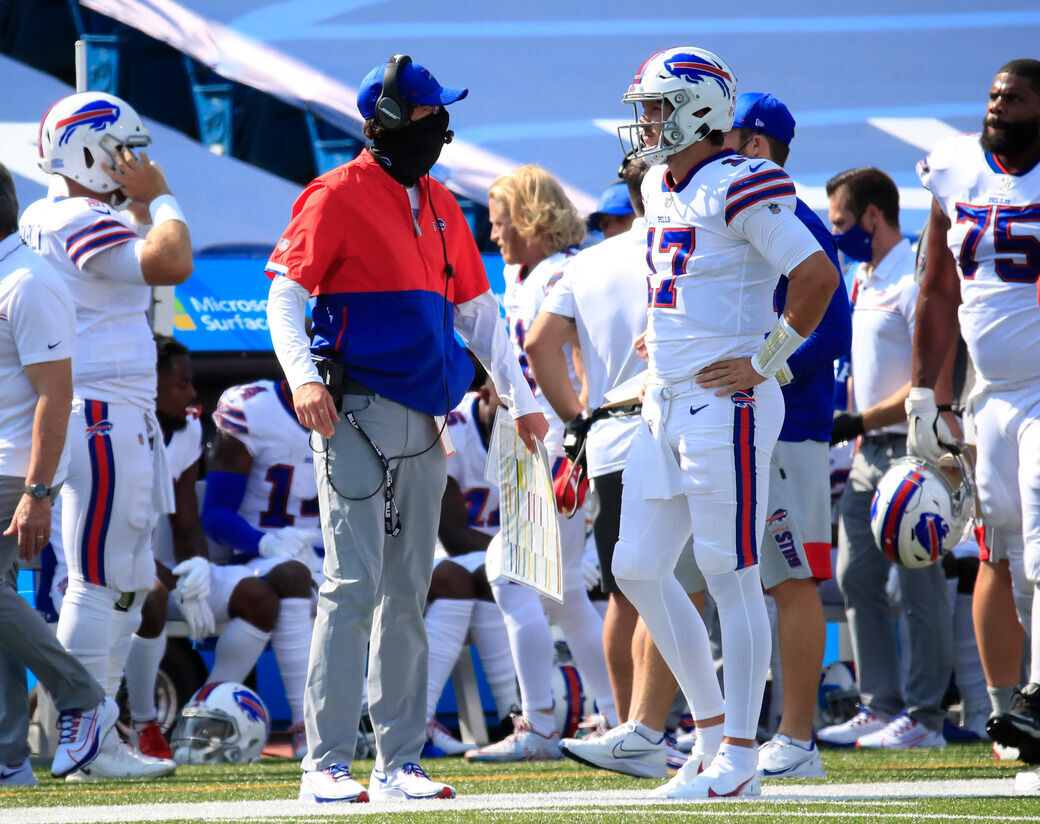 Ken Dorsey new Buffalo Bills QB coach, working with Josh Allen