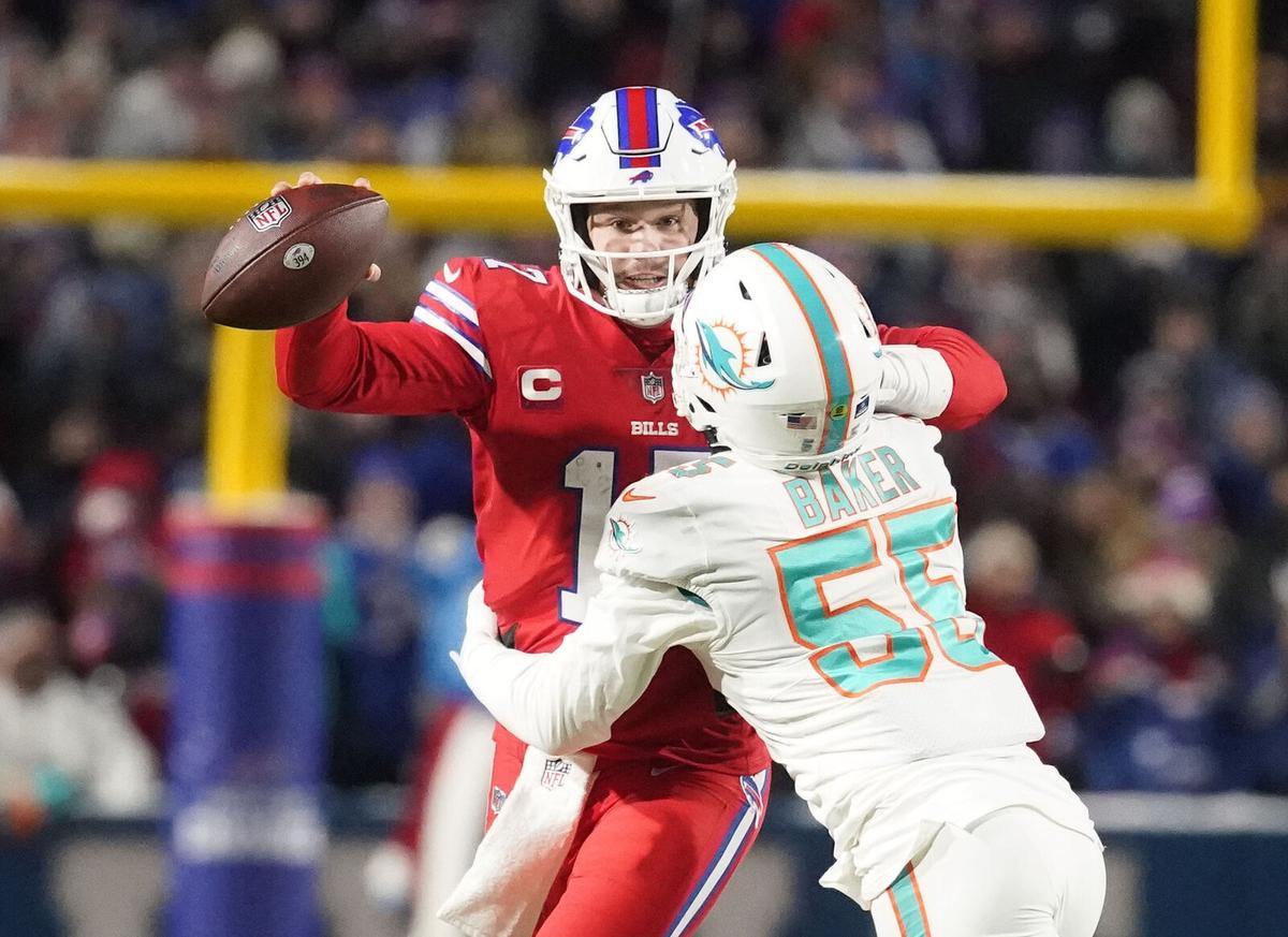 Bills clinch 4th straight playoff berth; beat Dolphins 32-29