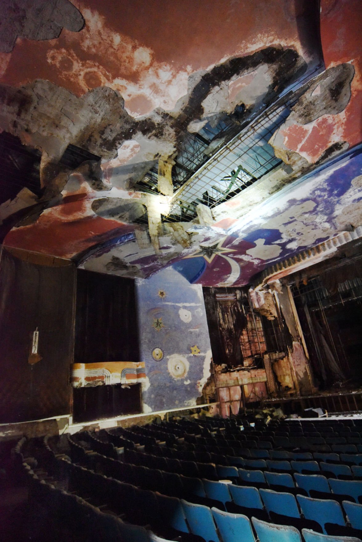 Inside the Auburn Schine Theater
