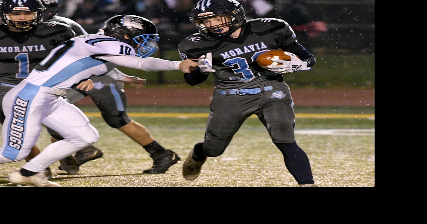 Moravia blanks Sullivan West to reach 8man football finals