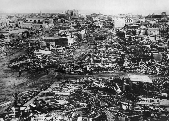 1930: A hurricane demolishes the Dominican Republic