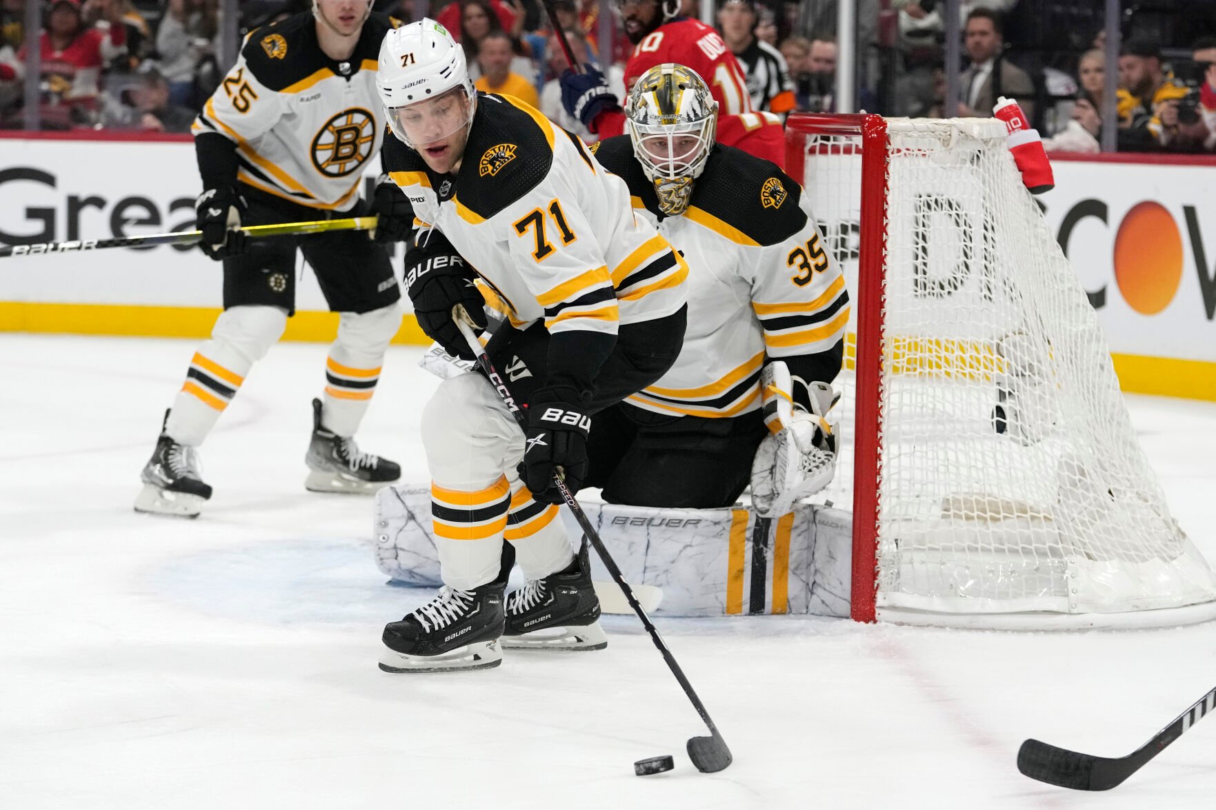 Chicago Blackhawks Acquire Taylor Hall From Boston Bruins