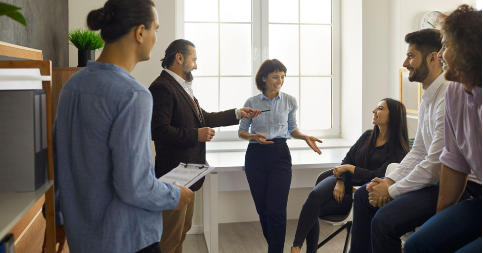 The importance of storytelling in business: How to build a brand narrative that hooks consumers - Vimarsana News