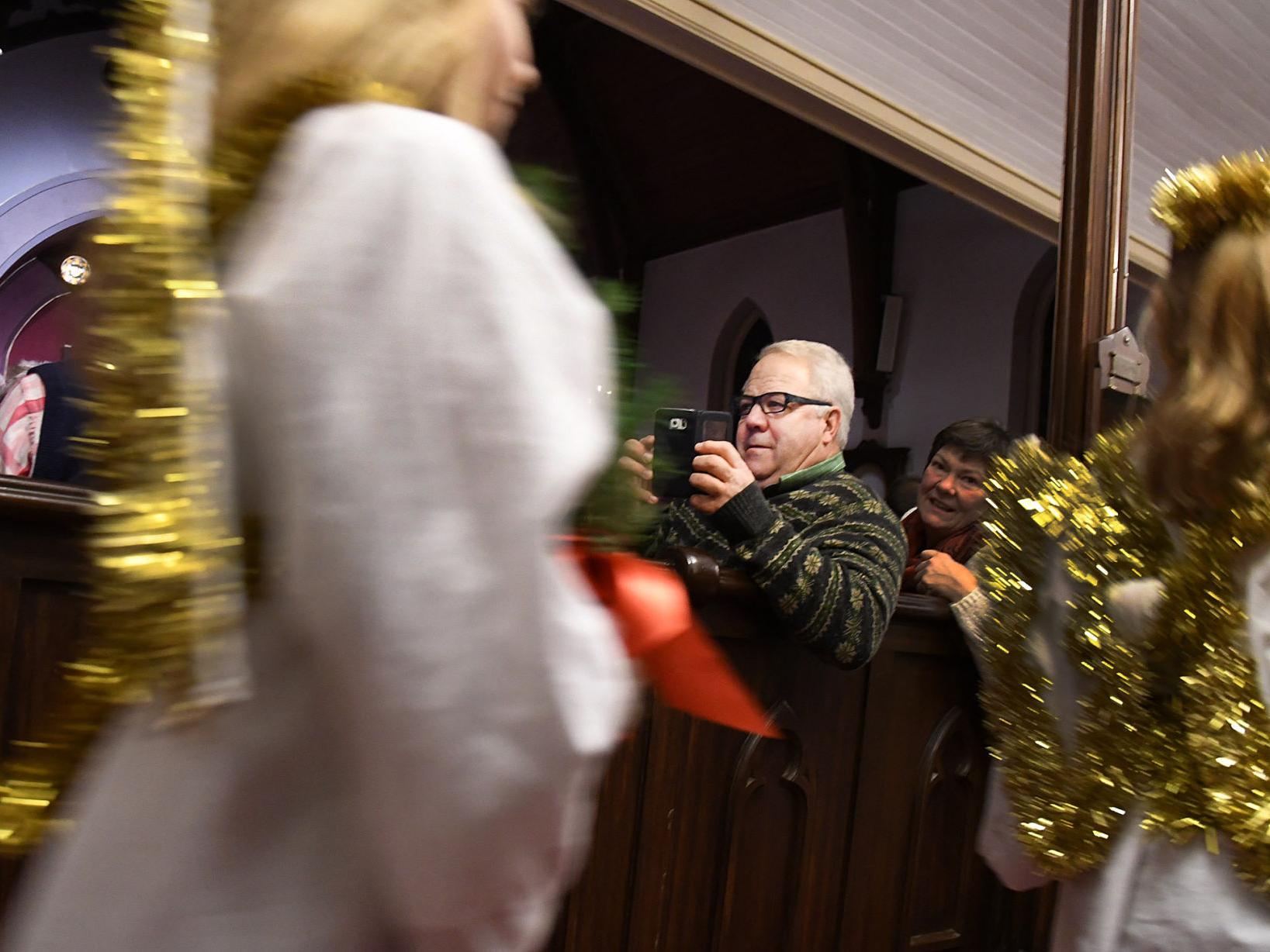 Aurora Church Puts On Its Annual Christmas Pageant Local News Auburnpub Com