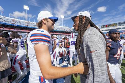 081124-buf-spts-bills-bears-p