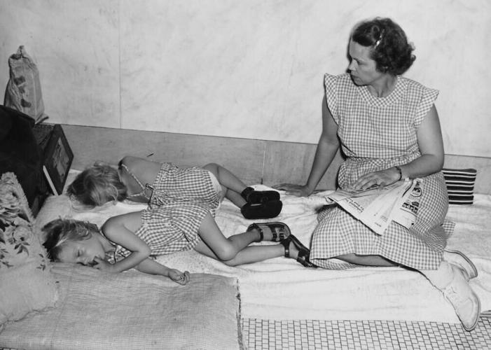1949: Hurricane damages crops in Florida